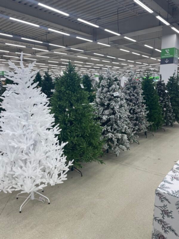 Christmas Tree Pallet Liquidation